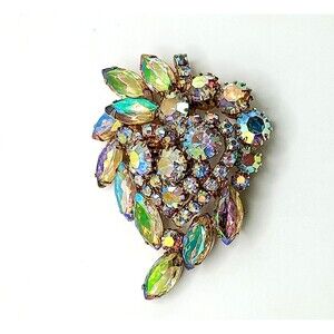 Vintage 1960s Multi-Tiered Green Aurora Borealis Rhinestone Statement Brooch